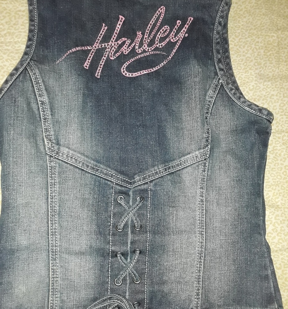 NeW!Womans Harley- Davidson Pink gems Vest. SMALL